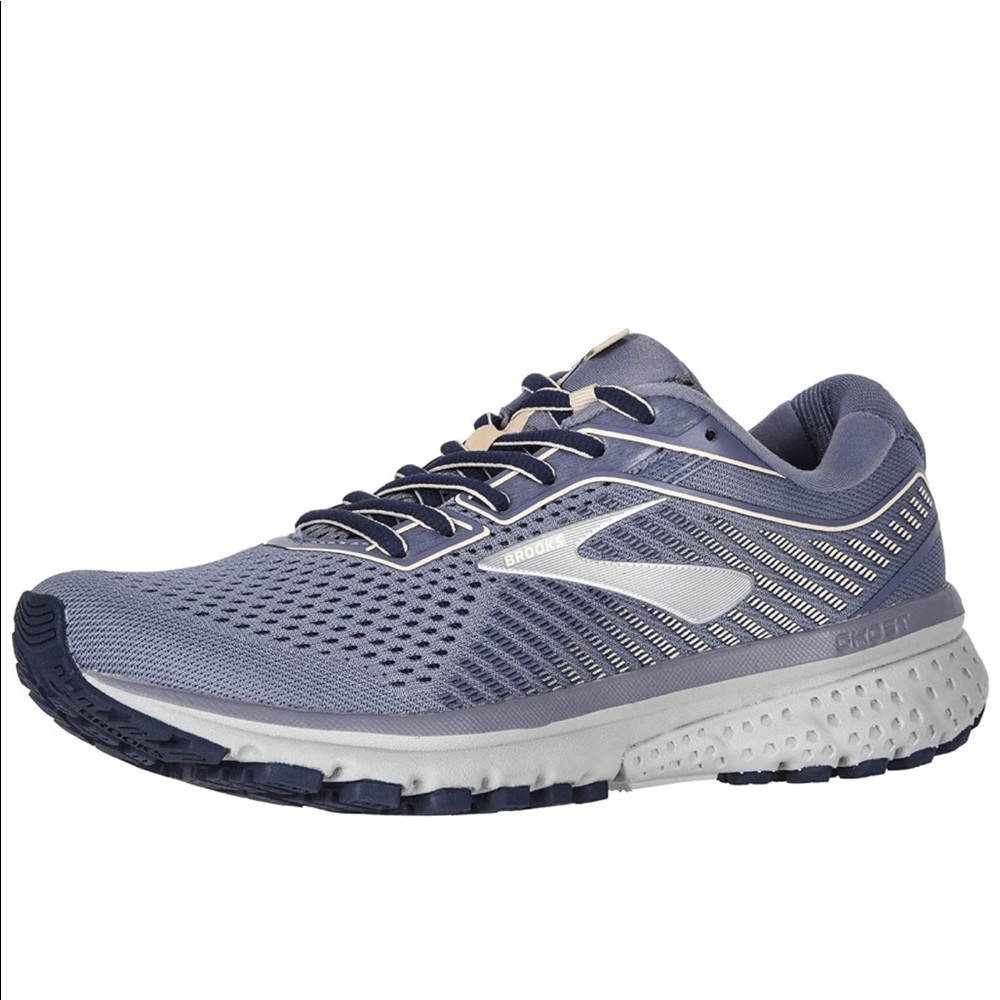 Brooks Ghost 12